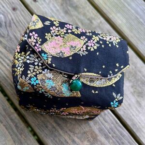 Tea Cup and Saucer Set w/ Bag ☕️